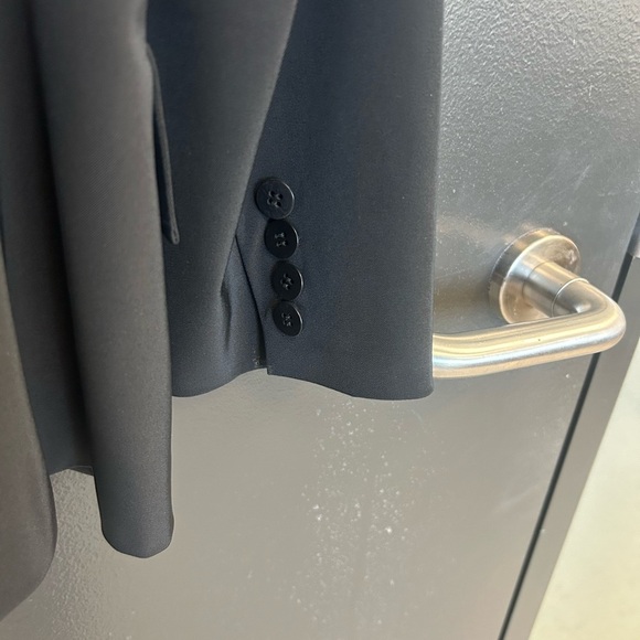 Holt Renfrew size 14 Black Double-Breasted Blazer EUC petty coat style buttons - Picture 7 of 15